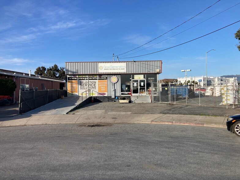 61 & 66 Tarp Circle, Salinas portefeuille de 2 propriétés à vendre sur LoopNet.ca - Photo du bâtiment - Image 1 de 3