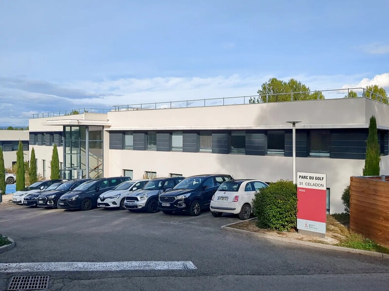 31 Parc Du Golf, Aix-en-Provence for lease - Building Photo - Image 3 of 10
