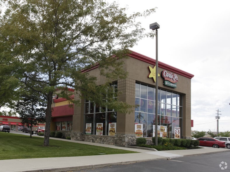 385 N Frontage Rd, Centerville, UT for lease - Building Photo - Image 2 of 4