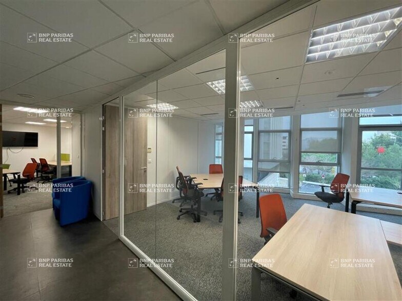 Office in Montpellier for lease - Building Photo - Image 3 of 30