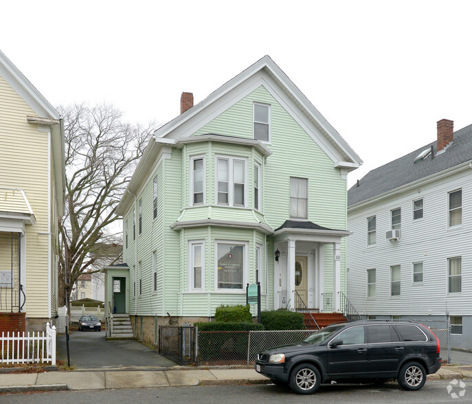 181 County St, New Bedford, MA à vendre - Photo principale - Image 1 de 1