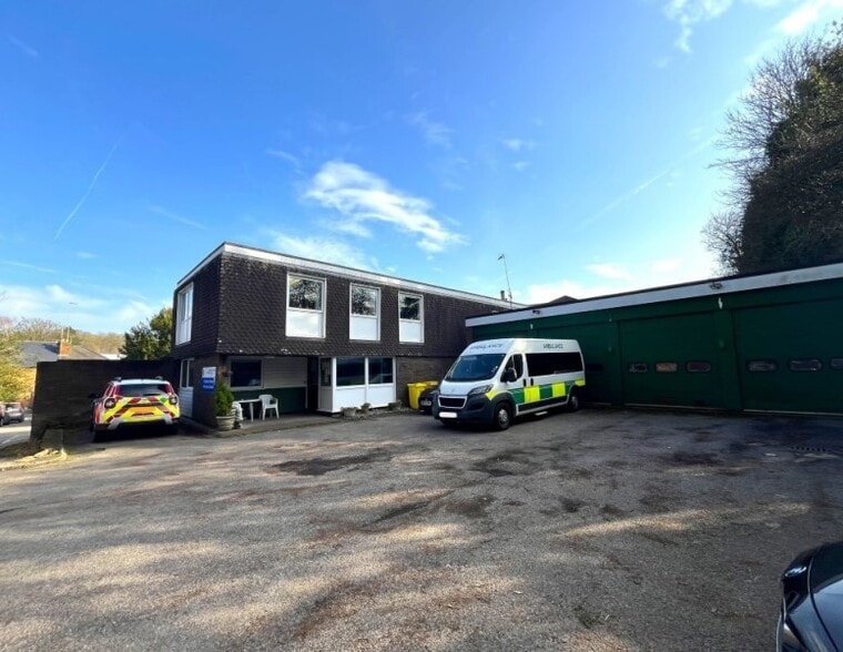 2-4 High St, Gerrards Cross for sale - Primary Photo - Image 1 of 1