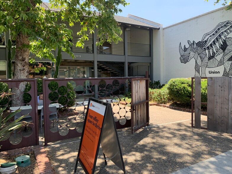 3919 30th St, San Diego, CA à louer - Photo du bâtiment - Image 2 de 11