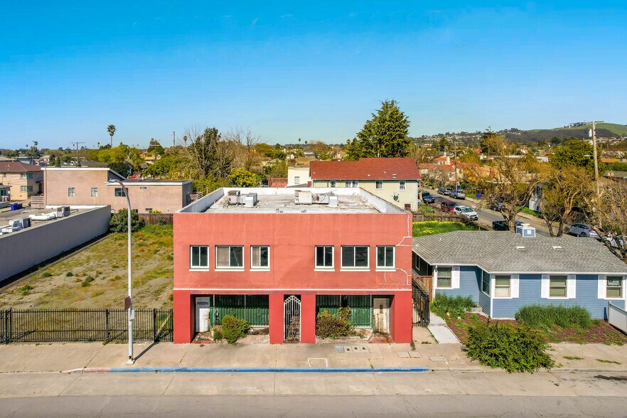 2919--2923 MacDonald Ave, Richmond, CA à vendre - Photo du bâtiment - Image 2 de 9