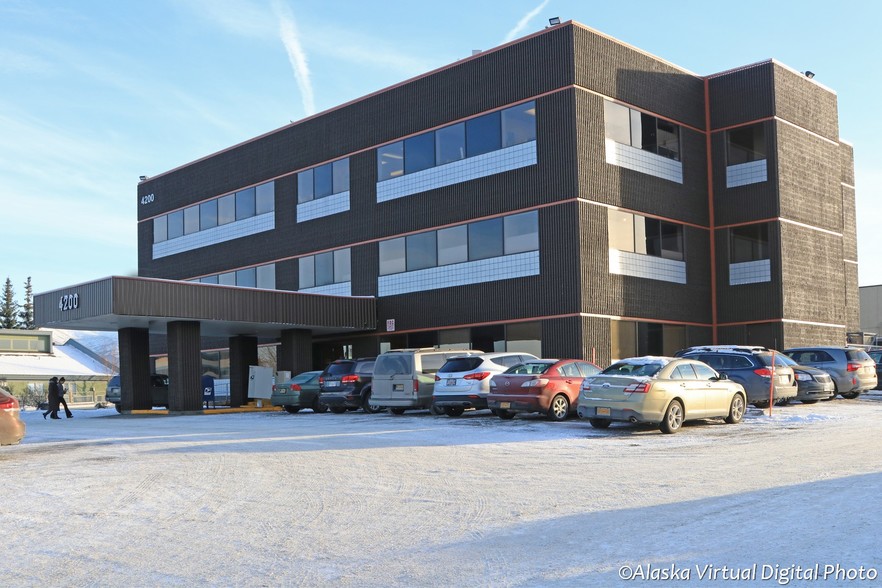 4200 Lake Otis Pky, Anchorage, AK for sale - Building Photo - Image 1 of 1