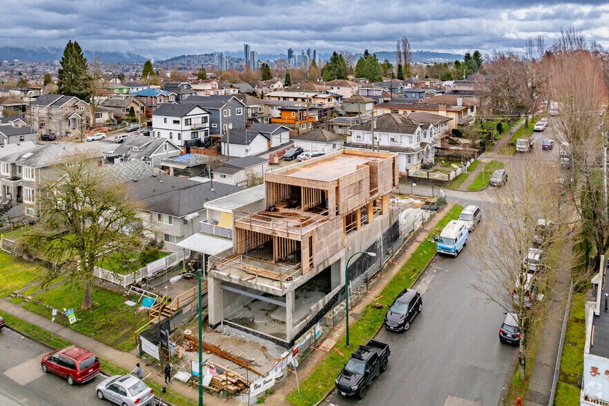 4292 Slocan St, Vancouver, BC à vendre - Photo du bâtiment - Image 3 de 3