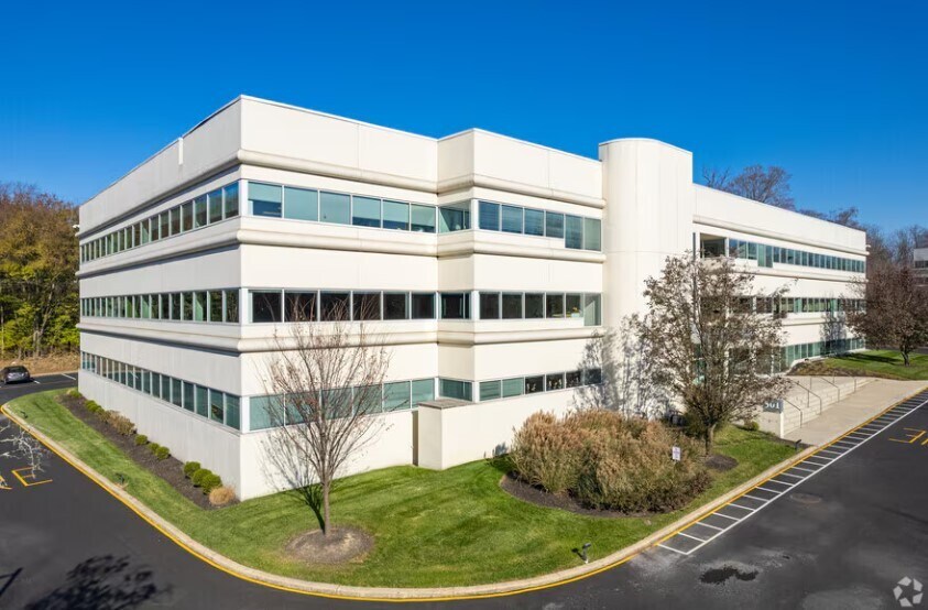 505 Carr Rd, Wilmington, DE for lease Building Photo- Image 1 of 5