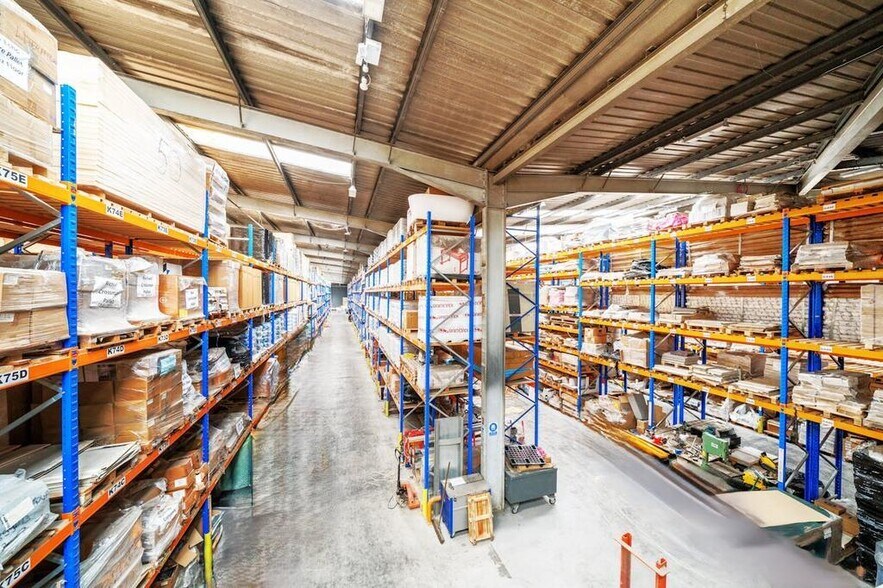 London Rd, Swanley à vendre - Photo du bâtiment - Image 2 de 3