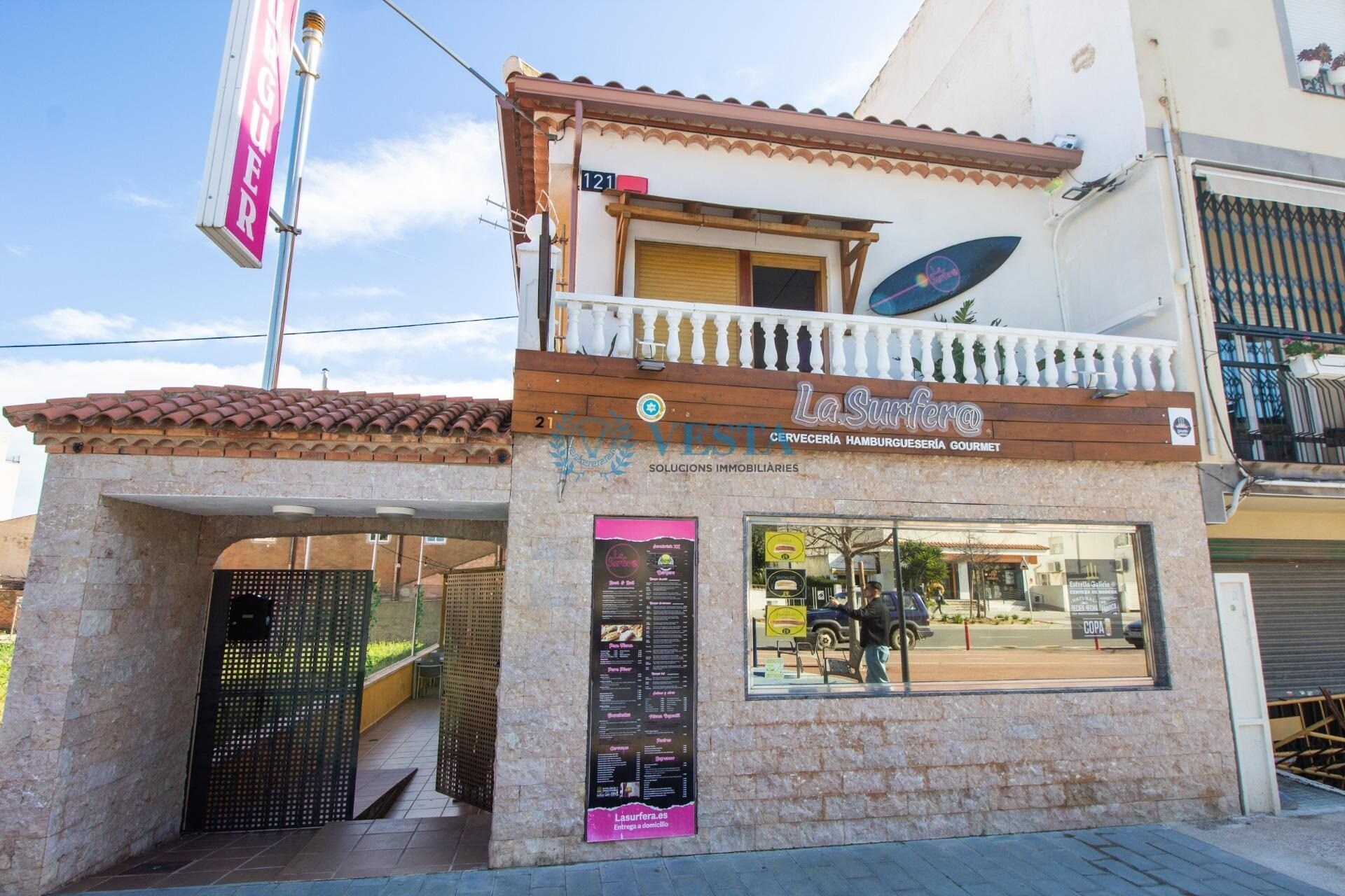 Retail in Mont-roig del Camp, Tarragona for sale Primary Photo- Image 1 of 9