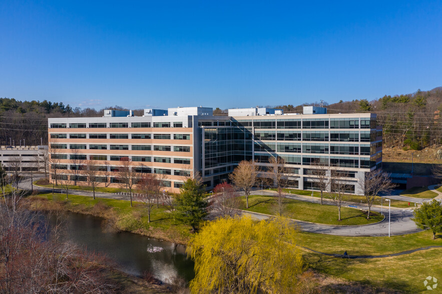 201 Jones Rd, Waltham, MA for sale - Building Photo - Image 1 of 1