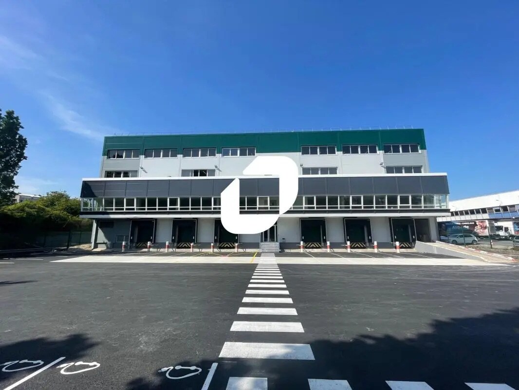 Industrial in Rosny-sous-Bois for lease Building Photo- Image 1 of 7