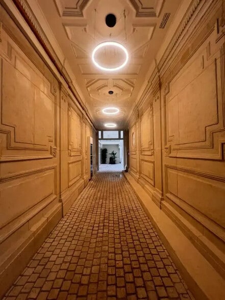 25 Rue Drouot, Paris à vendre - Hall d’entrée - Image 3 de 14