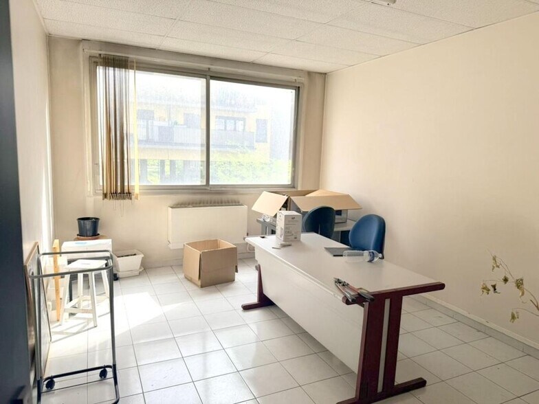 Bureau dans Asnières-sur-Seine à vendre - Photo intérieure - Image 2 de 11