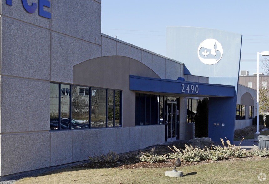 2490 Don Reid Dr, Ottawa, ON for sale - Building Photo - Image 2 of 3
