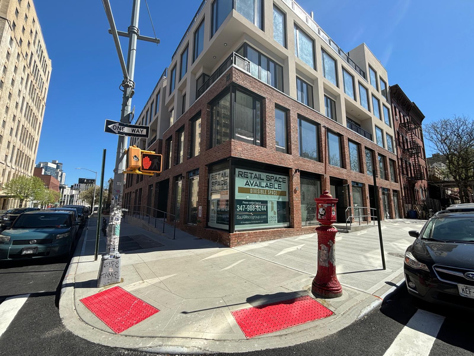 303 Wythe Ave, Brooklyn, NY à louer Photo du bâtiment- Image 1 de 15