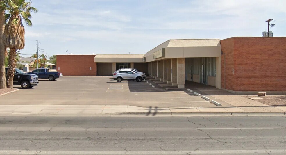 1015 E Florence Blvd, Casa Grande, AZ à louer - Photo du bâtiment - Image 2 de 4