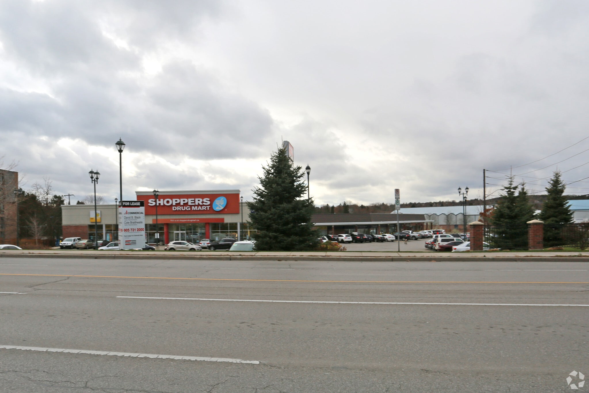 15408 Yonge St, Aurora, ON for lease Primary Photo- Image 1 of 5