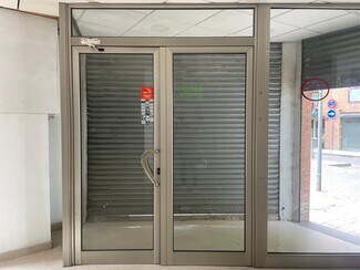 Plus de détails pour Multi-résidentiel à vendre