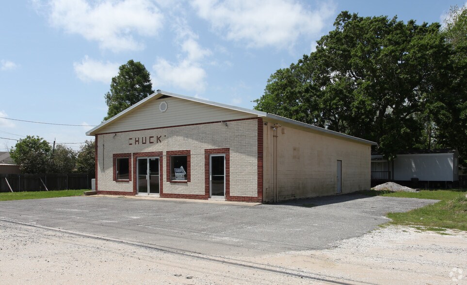 10854 Hwy 23, Belle Chasse, LA à louer - Photo du bâtiment - Image 3 de 6