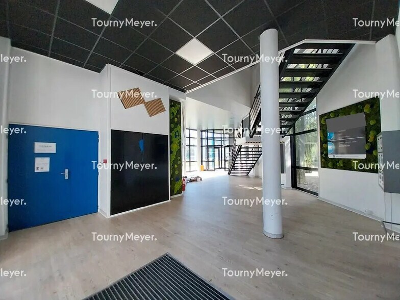 Bureau dans Labège à louer - Photo du bâtiment - Image 2 de 12