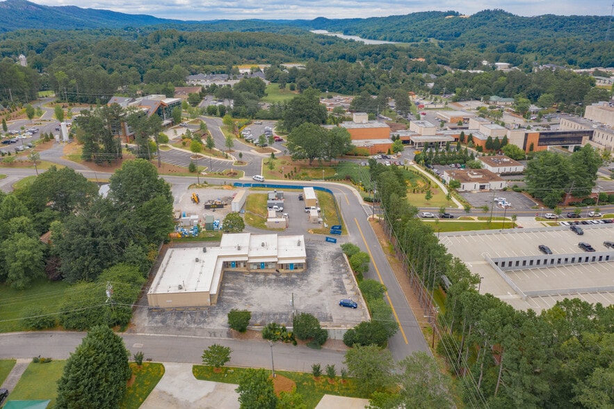 1401 Applewood Dr, Dalton, GA for lease - Aerial - Image 2 of 187