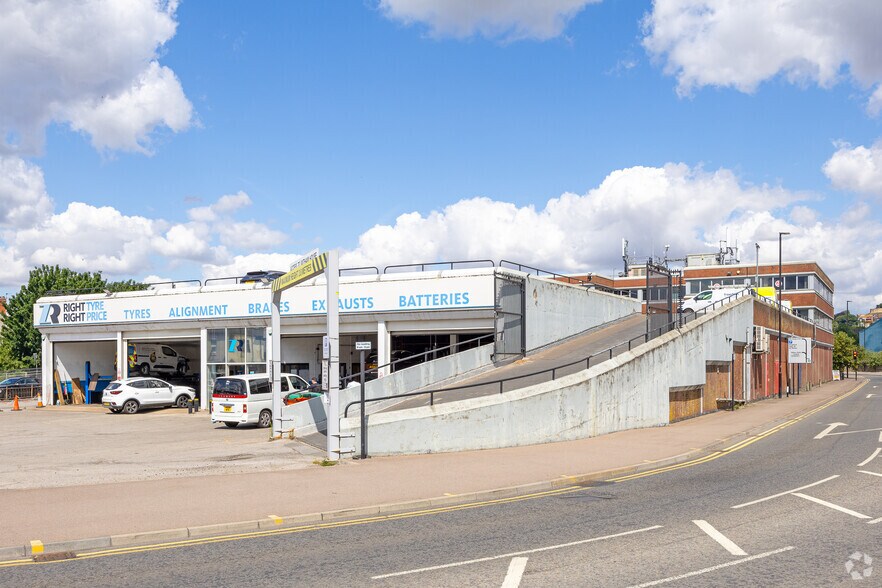 Canwick Rd, Lincoln à louer - Photo du bâtiment - Image 3 de 7