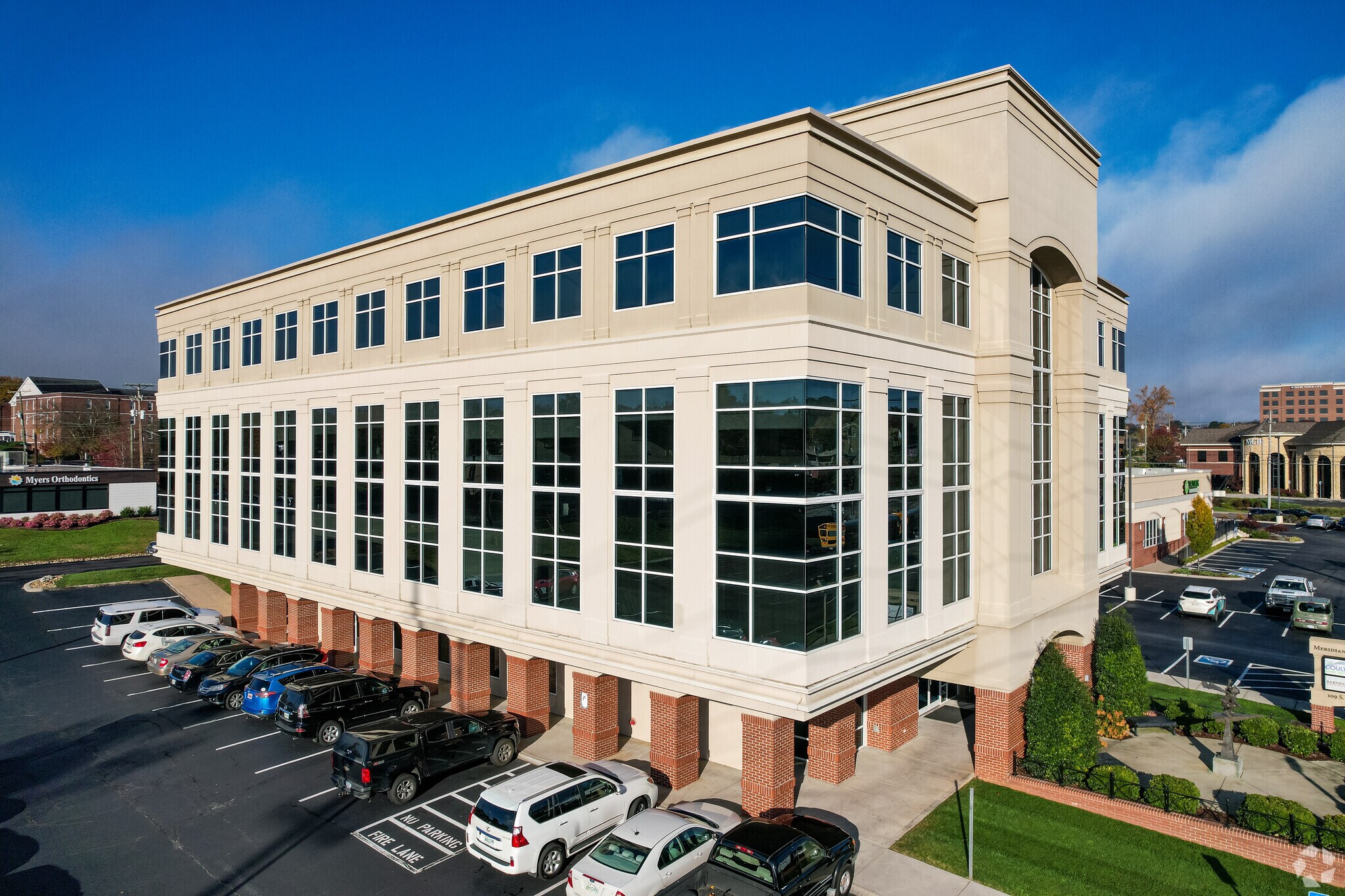 109 S Northshore Dr, Knoxville, TN à louer Photo du bâtiment- Image 1 de 8