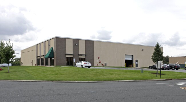 Plus de détails pour 12 Parkway Pl, Edison, NJ - Industriel à louer