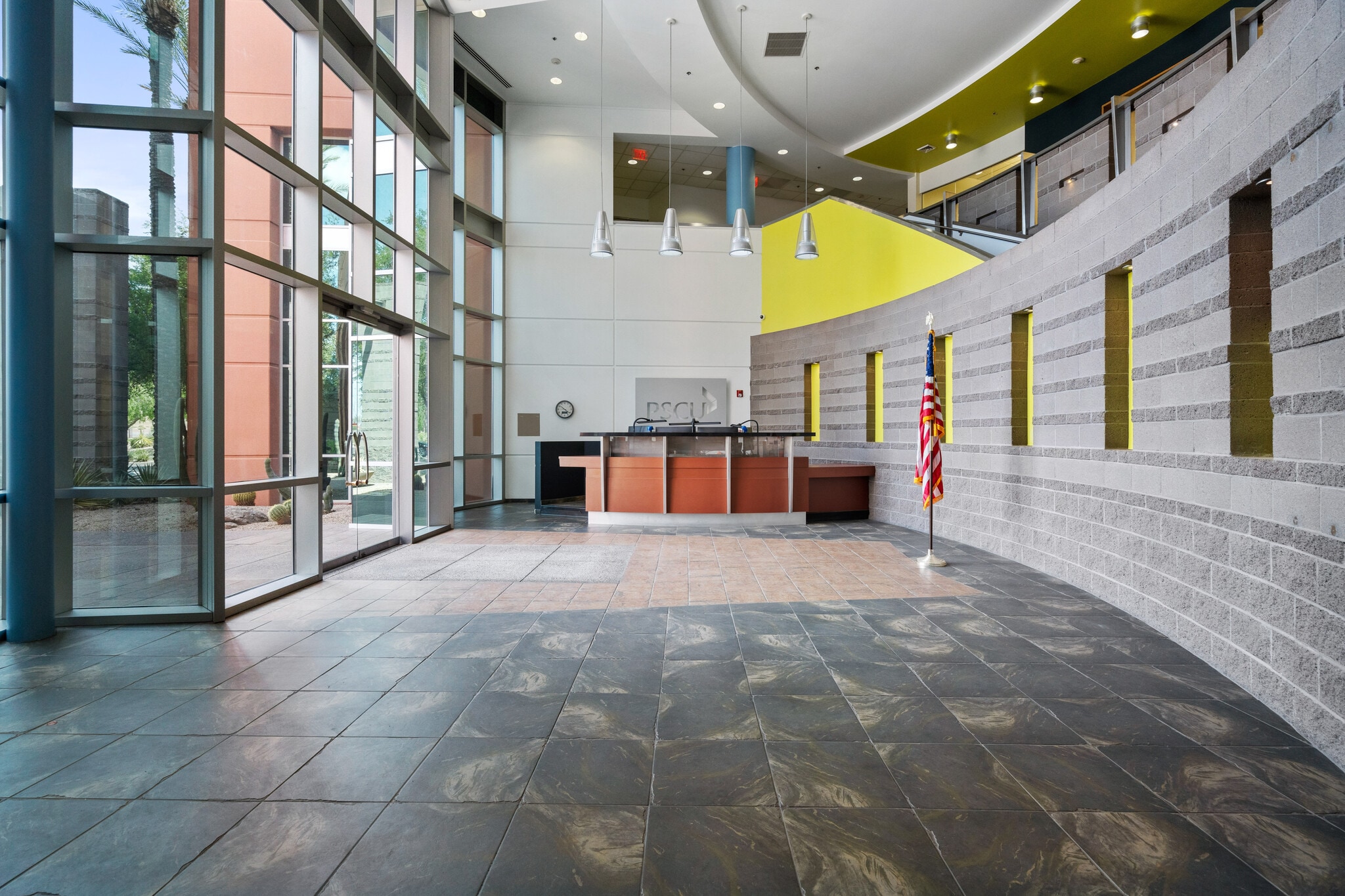 19825 N 7th St, Phoenix, AZ for lease Interior Photo- Image 1 of 4