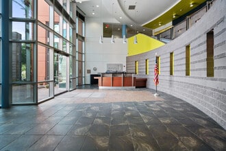 19825 N 7th St, Phoenix, AZ for lease Interior Photo- Image 1 of 4