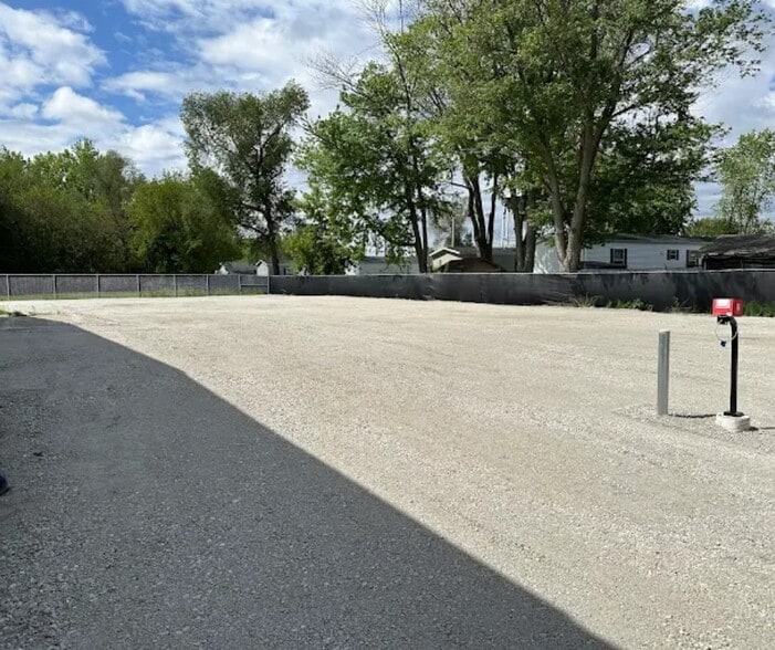 825 W Walnut St, Oglesby, IL à louer - Autre - Image 2 de 9