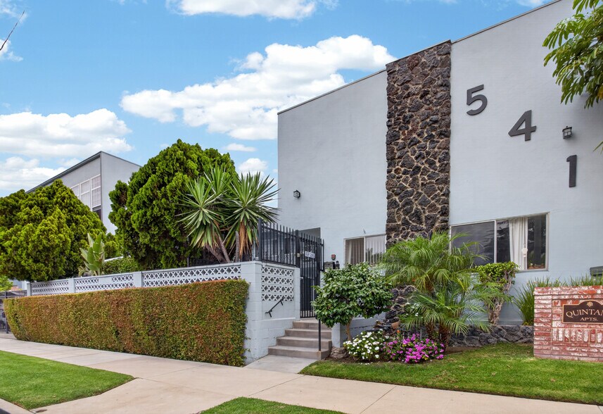 541 N Naomi St, Burbank, CA à vendre - Photo du bâtiment - Image 1 de 7