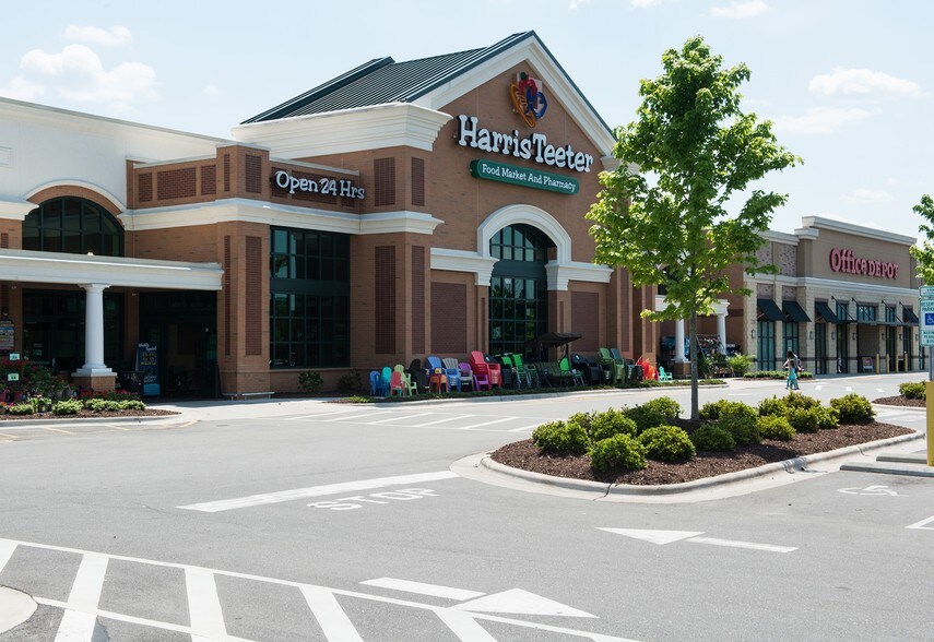 2120 Wayne Memorial Dr, Goldsboro, NC à louer - Photo du bâtiment - Image 3 de 3