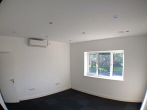Talbot Rd, Doncaster for lease Interior Photo- Image 2 of 6