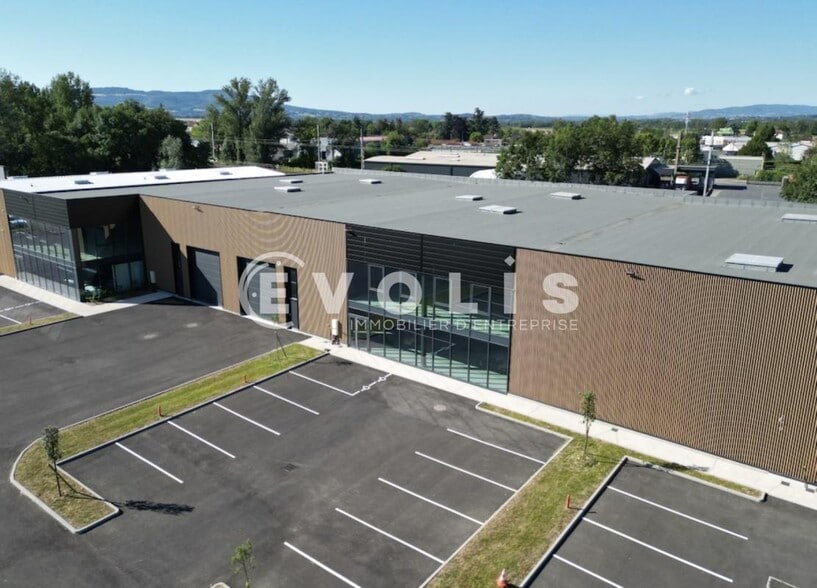 317 Rue Du Vauzel, Ambérieux for lease - Building Photo - Image 2 of 14