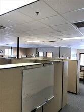 202 Gannett Dr, South Portland, ME for lease Building Photo- Image 2 of 5