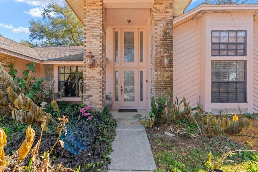 2501 E Diana St, Tampa, FL for sale - Building Photo - Image 3 of 31