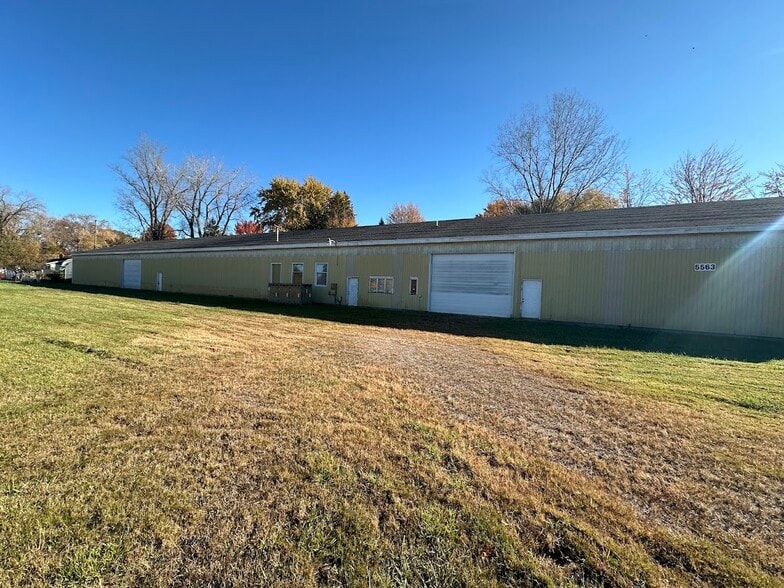 3083 Kuehn Ave, Saginaw, MI à vendre - Photo du bâtiment - Image 2 de 13