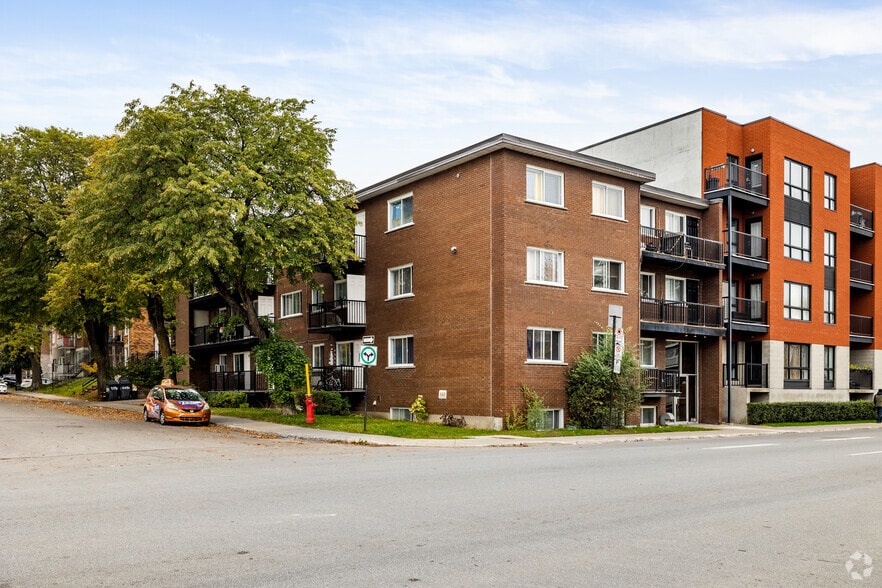 2290 Boul Henri-Bourassa E, Montréal, QC for sale - Primary Photo - Image 1 of 1