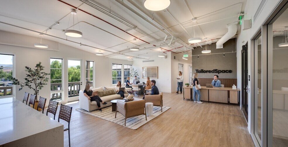 27131 Calle Arroyo, San Juan Capistrano, CA à louer - Photo intérieure - Image 2 de 14