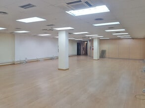 Calle de Albasanz, 75, Madrid, Madrid for lease Interior Photo- Image 1 of 5