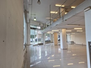 Commerce de détail dans Viladecans, Barcelona à louer Photo intérieure- Image 2 de 7