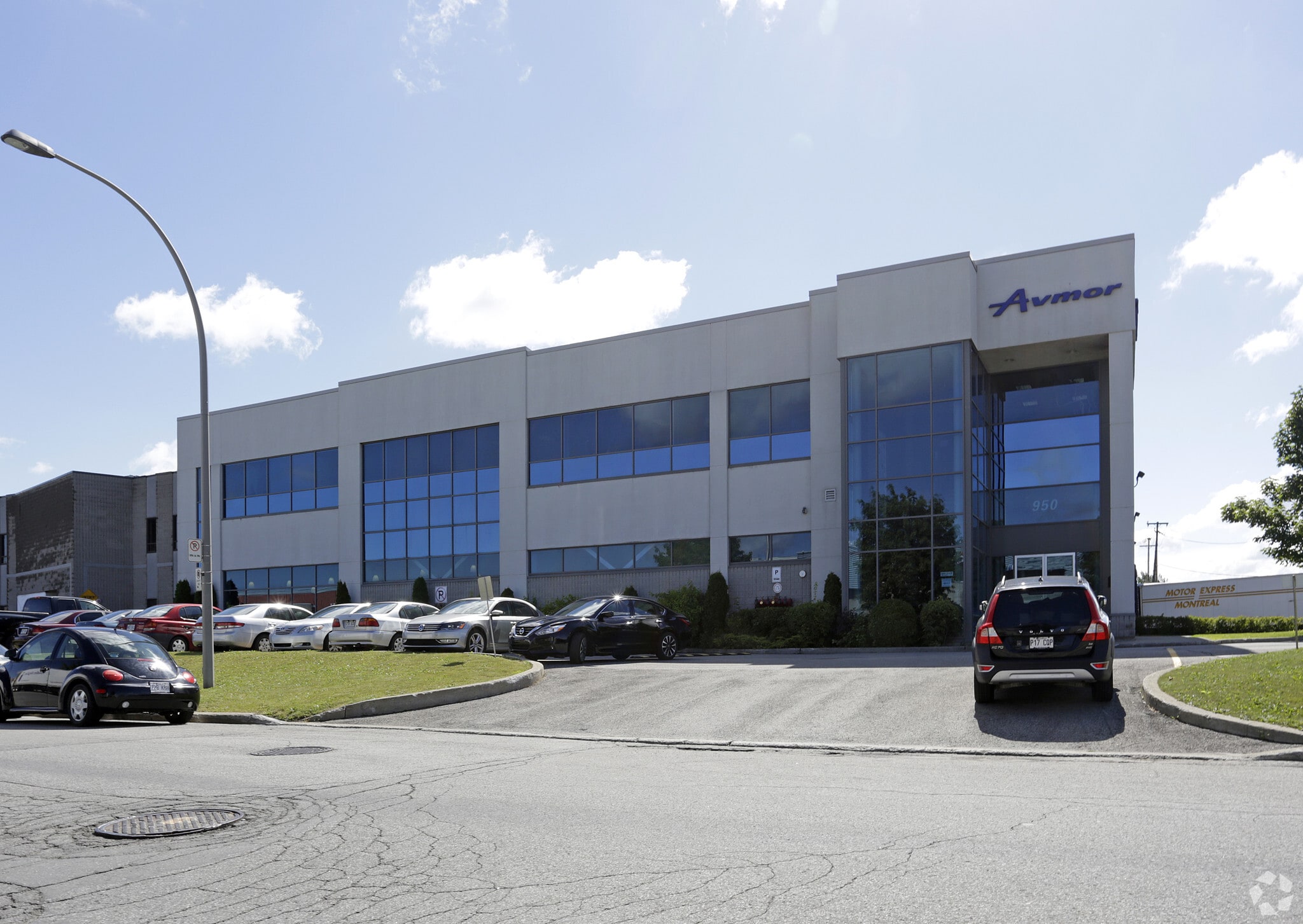 950 Rue Michelin, Laval, QC for lease Primary Photo- Image 1 of 3