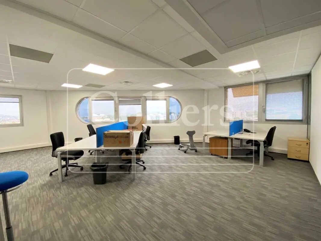 Office in Marseille for lease Building Photo- Image 1 of 22