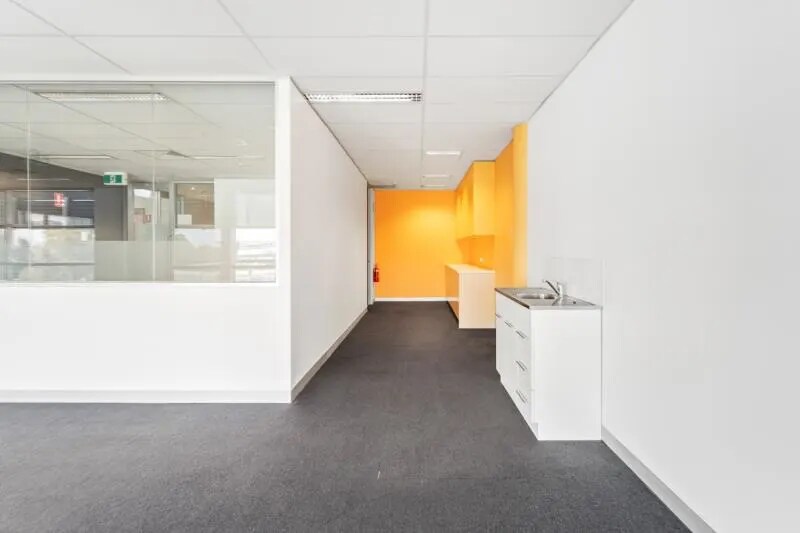 574 Plummer St, Port Melbourne for lease Interior Photo- Image 1 of 4