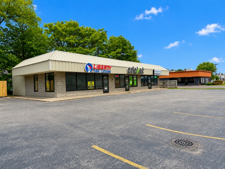 2085 E Apple Ave, Muskegon, MI for lease - Building Photo - Image 3 of 10