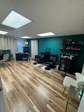 10052-10078 Alta Sierra Dr, Grass Valley, CA for lease Interior Photo- Image 2 of 4