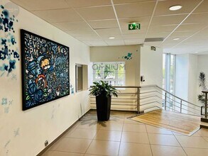 Office in Lyon for lease Interior Photo- Image 2 of 10