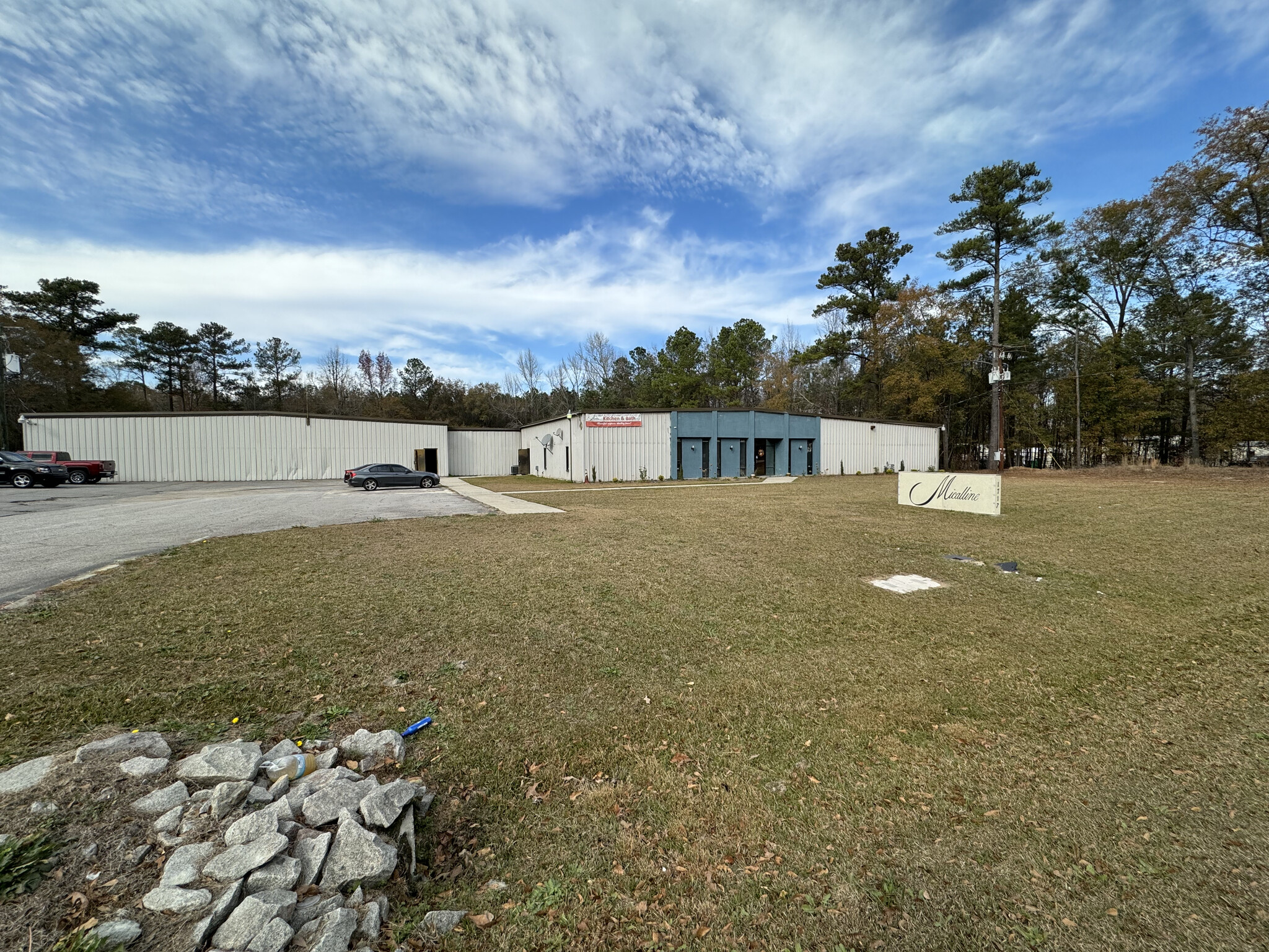 1717 Pineview Dr, Columbia, SC à vendre Photo du b timent- Image 1 de 1