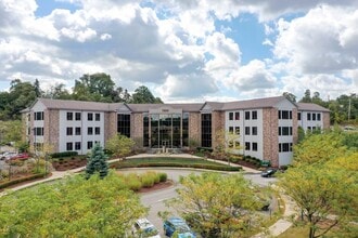 7000 Stonewood Dr, Wexford, PA for lease Interior Photo- Image 2 of 4